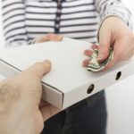 これで電話も怖くない!食べ物のデリバリー注文時に必須の英語フレーズ
